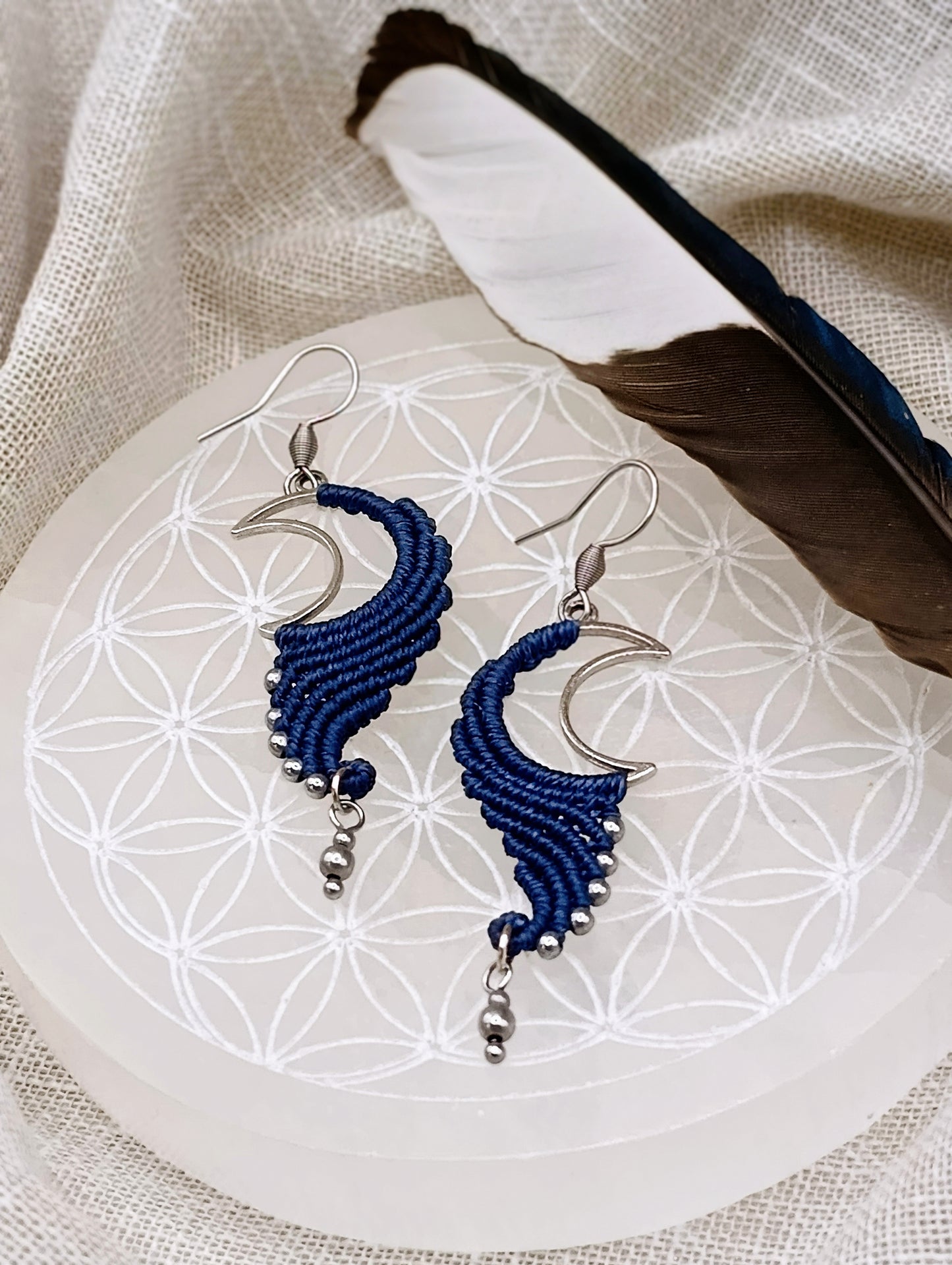 Boucles d'Oreilles Mani - Micro Macramé - Talisman Lunaire